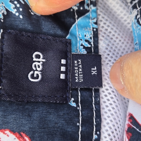 GAP Mens Red and Blue Swim Trunks. Size XL. - Picture 4 of 11